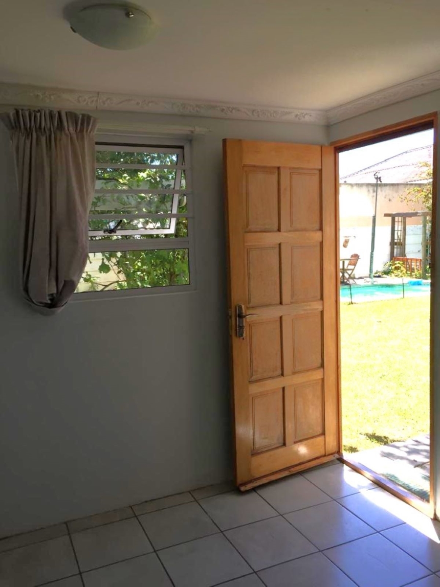 To Let 1 Bedroom Property for Rent in Van Der Stel Western Cape